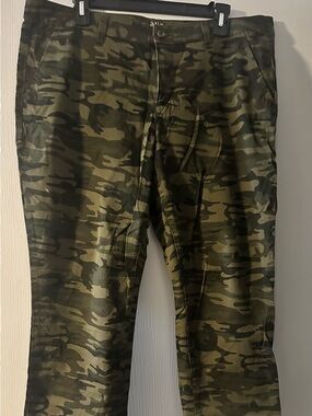a.n.a Olive Green Camouflage Cargo Pants